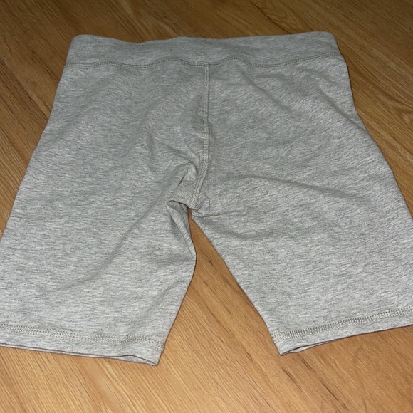 Gray SHORTS - Picture 2 of 3